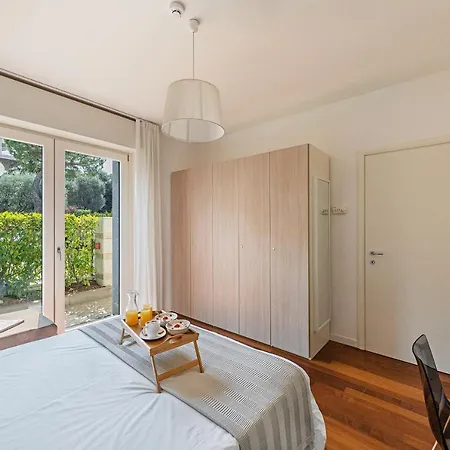Aparthotel Residenza Miralago By Wonderful Italy 2*