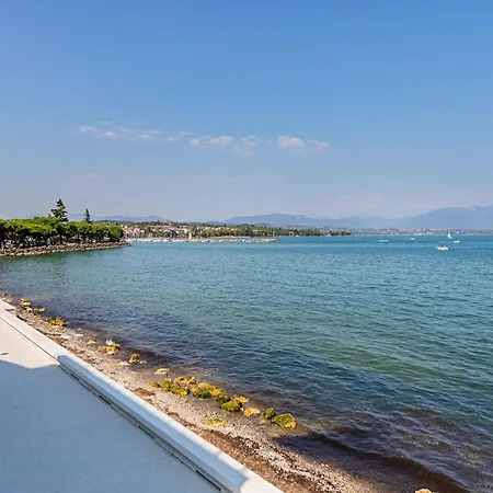 Aparthotel Residenza Miralago By Wonderful Italy Desenzano del Garda
